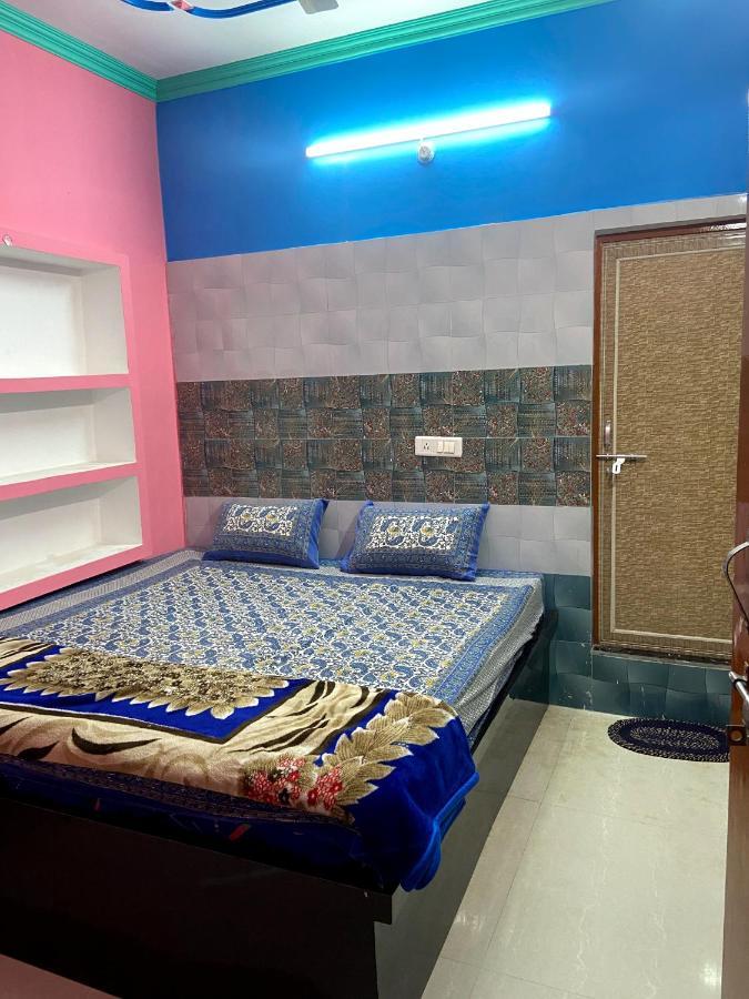 Garuda Guest House Варанаси Экстерьер фото